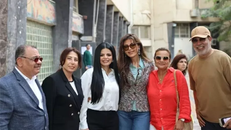 مدحت العدل يدلي بصوته في انتخابات مجلس النواب بالزمالك