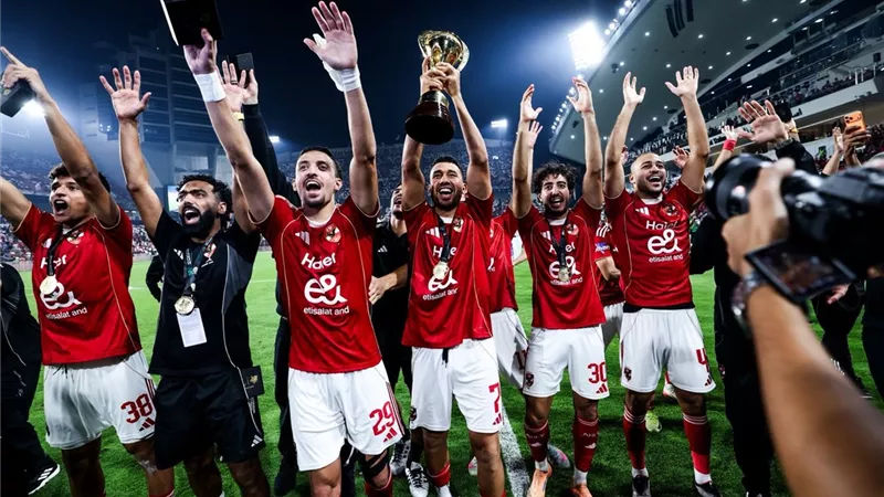 بسبب صيانة أرضية التتش.. نقل مران الأهلي إلى ملاعب مدينة نصر 