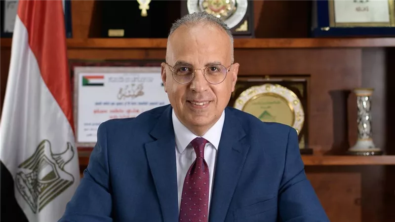 بعد إزالة 327 حالة تعد.. وزير الري يوجه بتكثيف أعمال إزالة التعديات