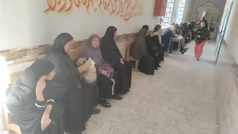 انتخابات النواب.. المرأة تتصدر المشهد في لجنة مدرسة السويس العسكرية بنين