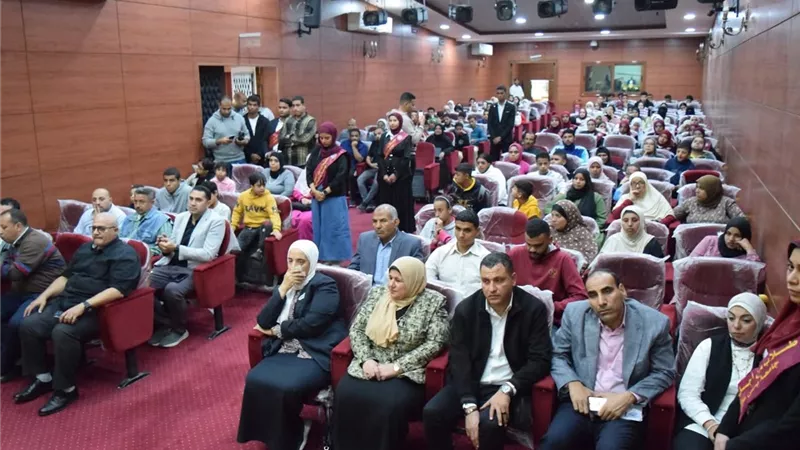 جامعة بني سويف تحتفل بيوم الوحدة والدمج الجامعي للطلاب|صور
