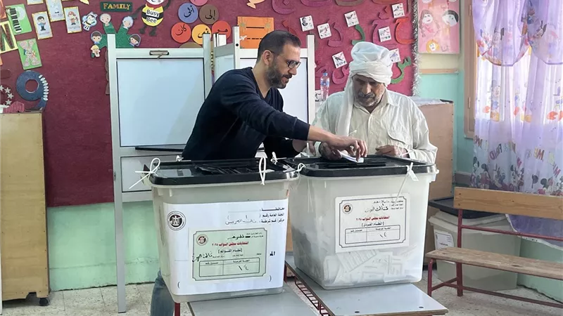 اعتداء على مرشح انتخابي أثناء توثيق مخالفات في منطقة أبي صقل بالعريش