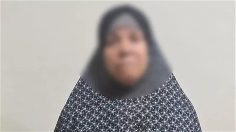 ضبط سيدة بالغربية تحمل كروت دعاية لشراء أصوات الناخبين