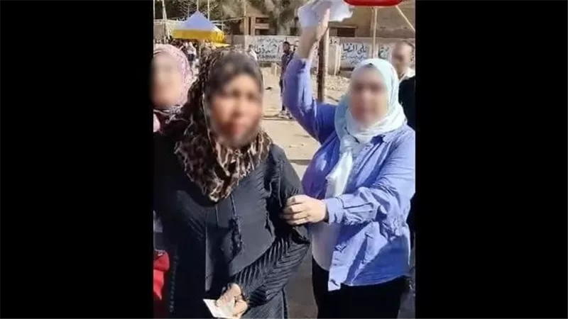 ضبط سيدة توجه الناخبين لصالح مرشح بالمنوفية