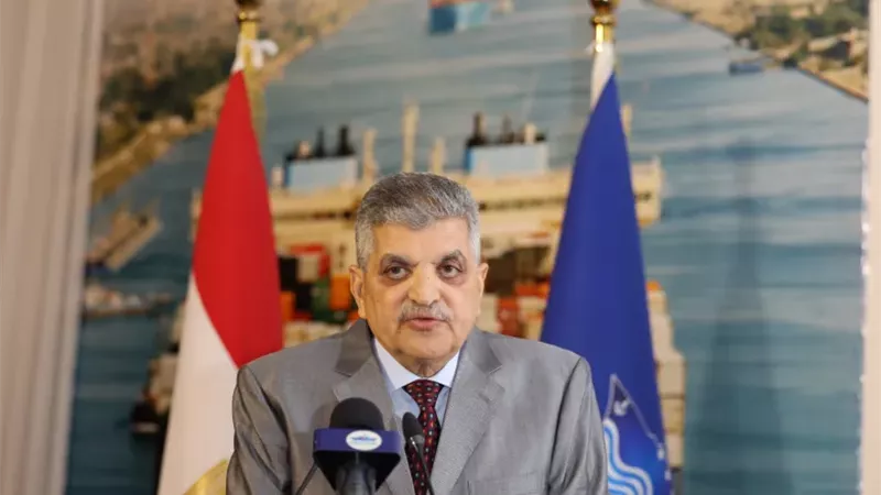 6 قاطرات تعمل بالغاز ومحطة إسالة جديدة ببورسعيد ضمن استراتيجية قناة السويس