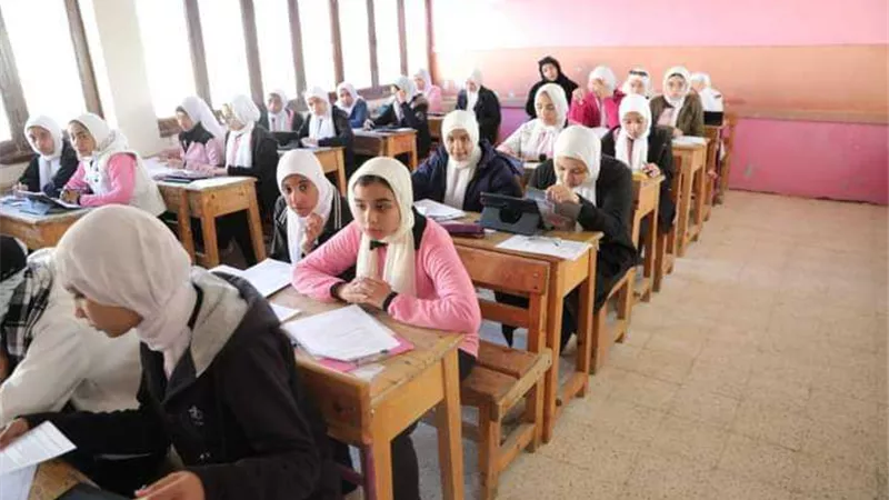 ضوابط توزيع درجات الصفين الأول والثاني الإعدادي بالترم الأول