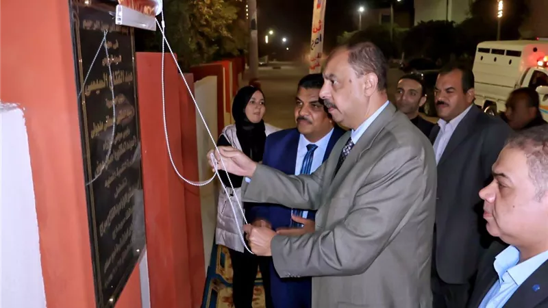محافظ سوهاج يفتتح كورنيش ترعة نجع حمادي بالمنشاة |صور