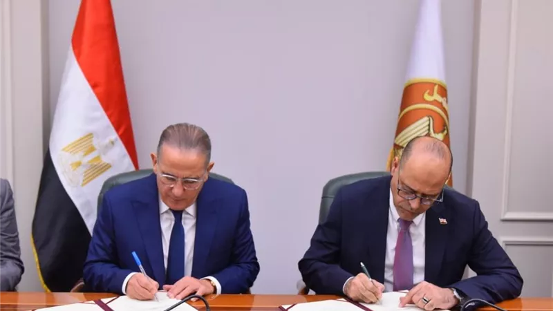 بروتوكول جديد لتنظيم عمل الأجانب بالقطاع السياحي بين «العمل» واتحاد الغرف