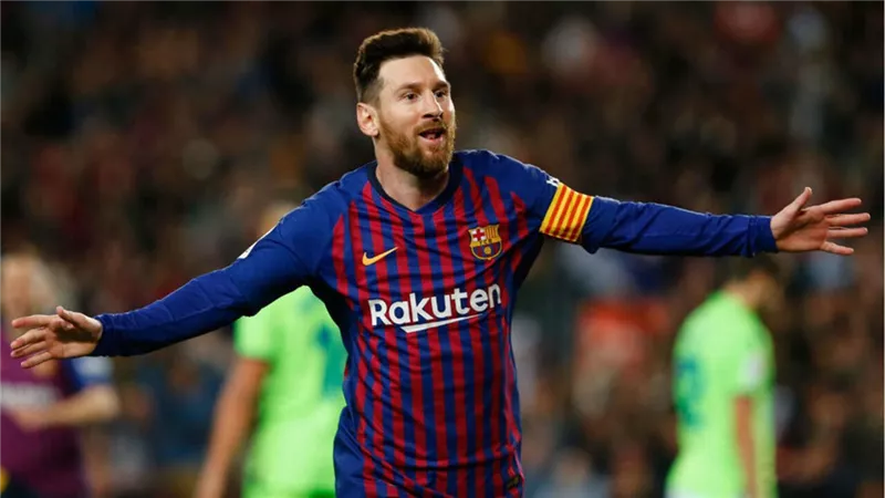 مفاجأة كبرى تكشف سبب تعثر انضمام ميسي لبرشلونة في 2023