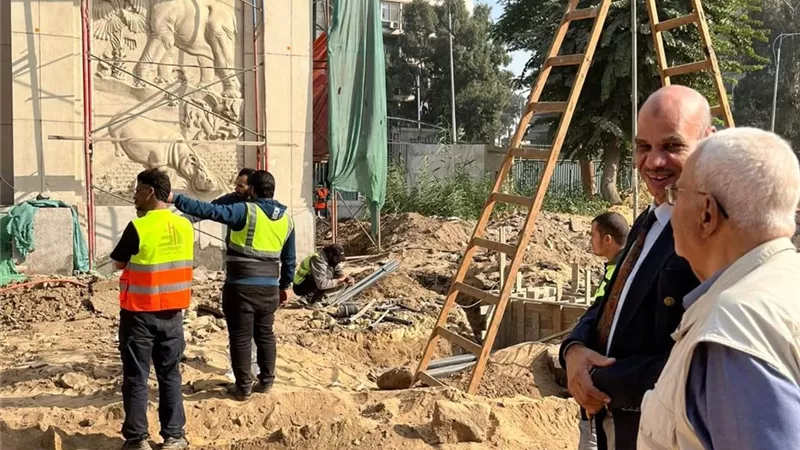 لجنة استشارية من حلوان لإبداء الرأي في ترميم جداريات سور حديقة الحيوان