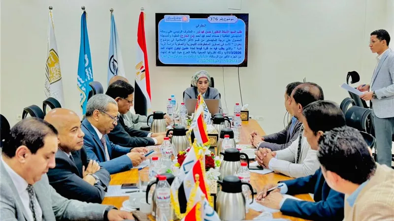 جامعة الأقصر الأهلية تعتمد جداول امتحانات الكليات للفصل الدراسي الأول