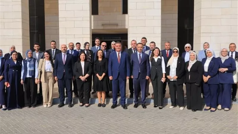وزيرة التضامن تلتقي فريق صندوق دعم مشروعات الجمعيات الأهلية
