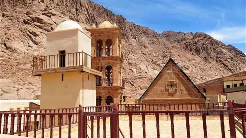 20 راهبًا خلف الأسوار.. حكاية الدير الذي لا يستقبل زوارًا| تفاصيل