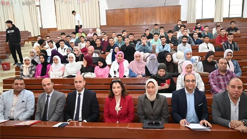 «هندسني شكرا».. ندوة ذاتية في مجال الذكاء الاصطناعي بجامعة الفيوم