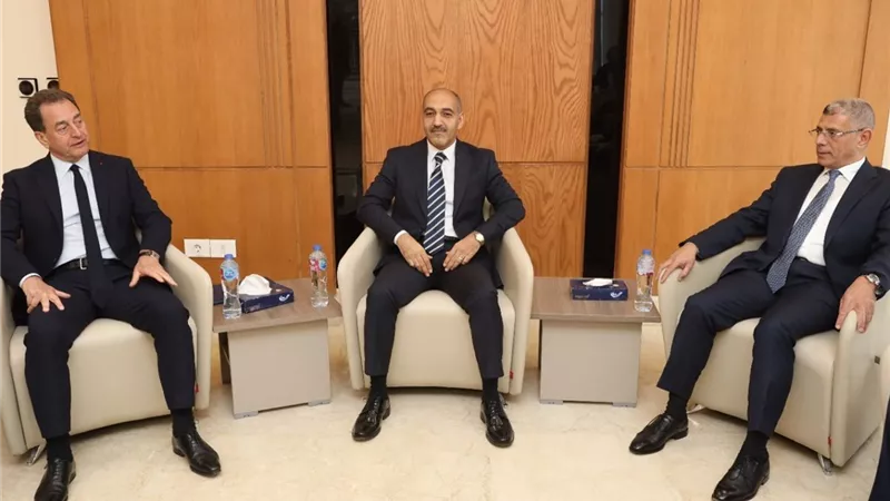 بحضور السفير الفرنسي.. وكالة الفضاء المصرية تحتفل بتسلم شهادتي الأيزو