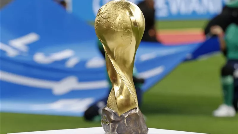 تجربة تحكيمية جديدة من الفيفا في كأس العرب.. قانون استبعاد جديد