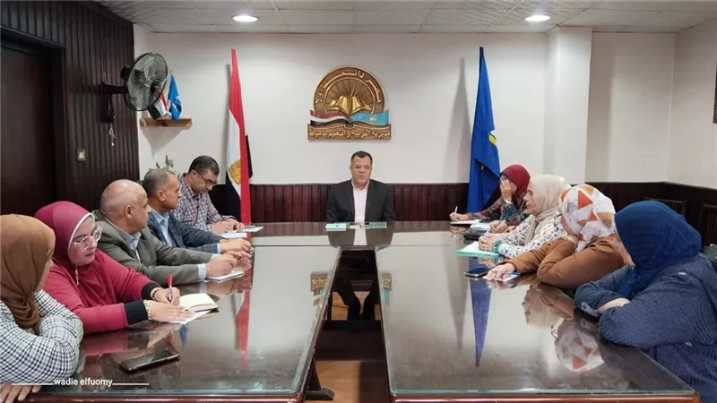 وكيل التعليم بدمياط يشدد على موجهي العموم بالابتعاد عن الأسئلة التعجيزية