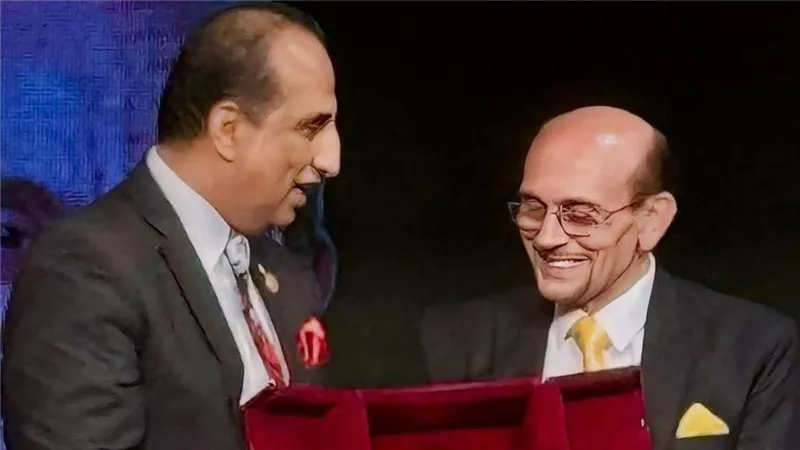 «عودة بابا ونيس».. محمد صبحي يعلق على «التكريم الأممي» في أول ظهور رسمي