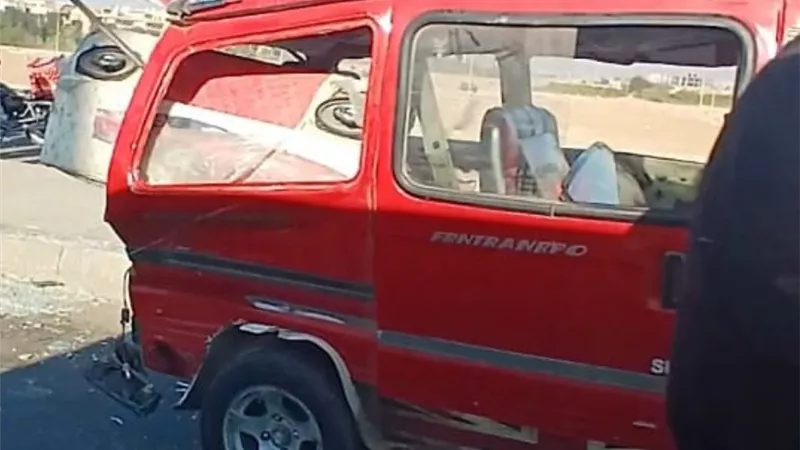 إصابة 3 طلاب في انقلاب سيارة سوزوكي بطريق الواحات بـ 6 أكتوبر 