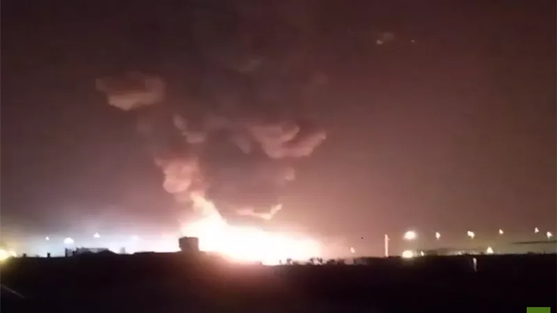 مواصلة الجهود لإخماد حريق حقل «خورمور» للغاز بكردستان