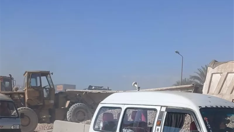 انقلاب تريلا على طريق الإسكندرية الصحراوي وتوقف حركة المرور