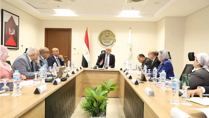 التعليم: إطلاق أول قاعدة بيانات وطنية متكاملة للعامين الدراسيين 2024 و2025