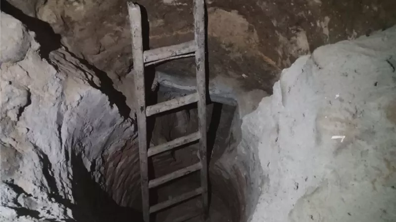 القبض على موظف بالمعاش ومالك منزل أثناء التنقيب عن الآثار بنصر النوبة