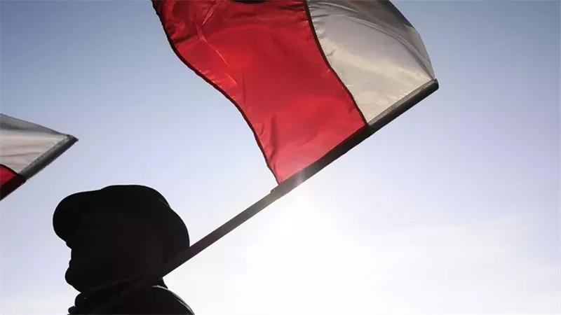 بعد قرار إغلاق قنصليتها في روسيا.. أول تعليق من وزارة خارجية بولندا