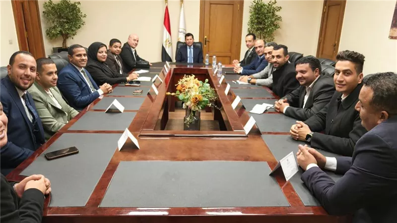 وزير الشباب والرياضة يجتمع بمجلس إدارة الاتحاد المصري للكيانات الشبابية