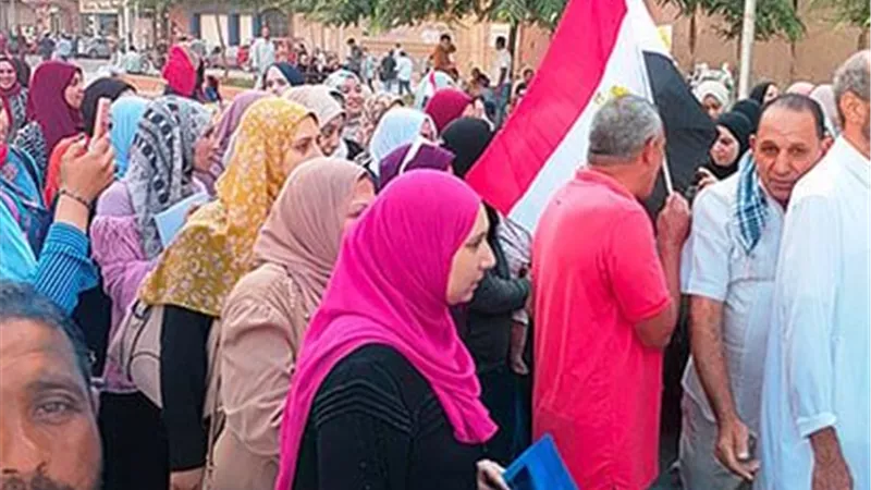  مسيرة نسائية لدعم مرشح «جزيرة الحجر» بالمنوفية في جولة الإعادة