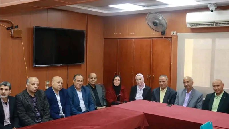 الرشيدي يترأس اجتماع لجنة القيادات لاختيار موجّهين بمديرية تعليم الدقهلية