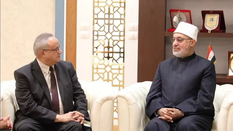 الإفتاء ومكتبة الإسكندرية يتفقان على التعاون في التدريب والتوثيق