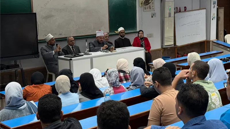 كلية الصيدلة بالإسكندرية تنظم ندوة توعوية حول تجديد الخطاب الديني للشباب
