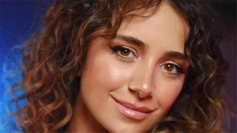 بعد إحيائها لحفل صدى الأهرامات.. كارلا شمعون تتصدر الترند 