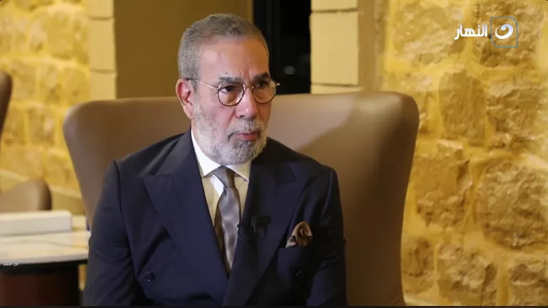 مدحت العدل: البيروقراطية تهدد صناعة السينما رغم امتلاك بنية فريدة| فيديو