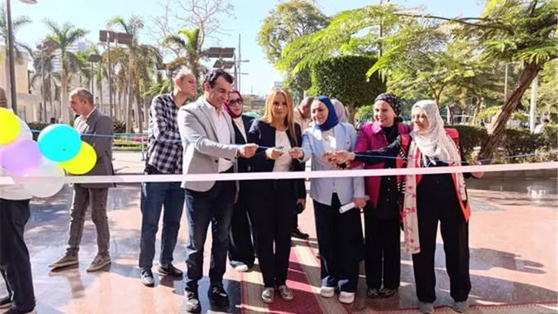 كلية الآداب بجامعة عين شمس  تقيم المعرض السنوي لمستلزمات الأسرة