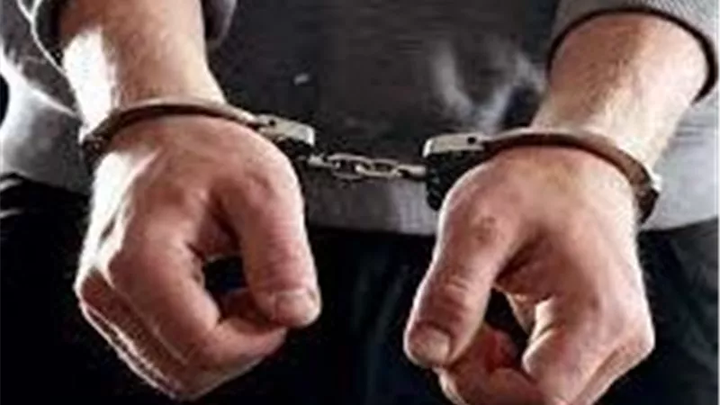 القبض على عاطلين بعد سرقة ضحيتين بالإكراه في الهرم