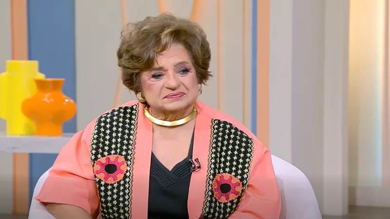 منى مكرم عبيد تكشف ذكرياتها الشخصية وعلاقتها بعائلتها| فيديو