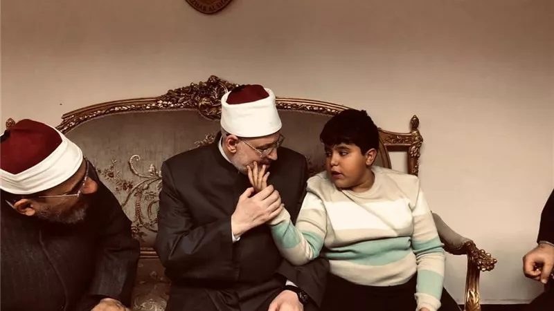 على هامش زيارته للإسكندرية.. الضويني يلتقي بحفظة القرآن الكريم