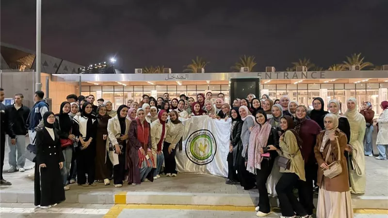 كلية العلاج الطبيعي بجامعة المنوفية الأهلية تنظم رحلة للمتحف المصري الكبير