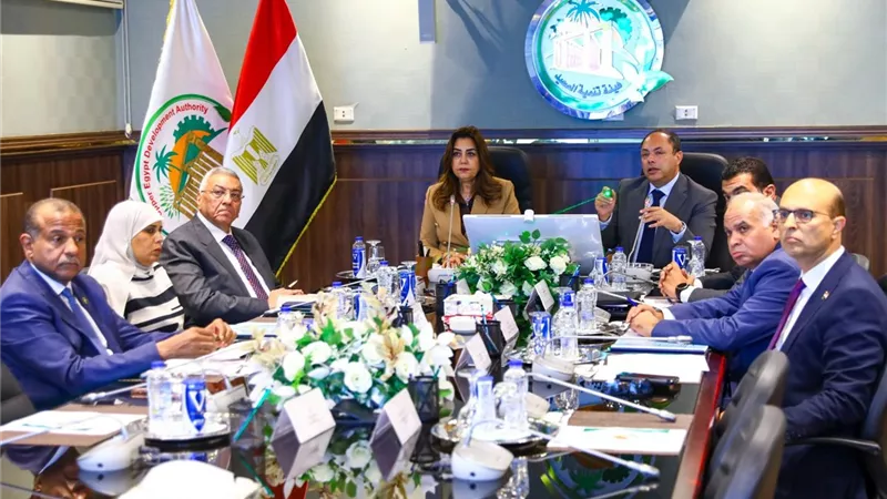رئيس جامعة أسيوط يشارك في مجلس إدارة هيئة تنمية الصعيد 