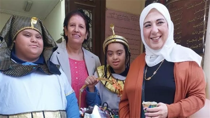 قصور الثقافة تحتفل بعيد الطفولة مع طلاب مدرسة التربية الفكرية بالقاهرة