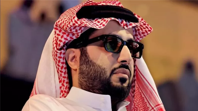 تركي آل الشيخ يعلن عن “العيون الساهرة”.. أول فيلم عربي يحتفي بأبطال الأمن