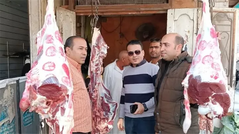 حملات مكثفة لفرض الانضباط وإزالة التعديات في شوارع إهناسيا