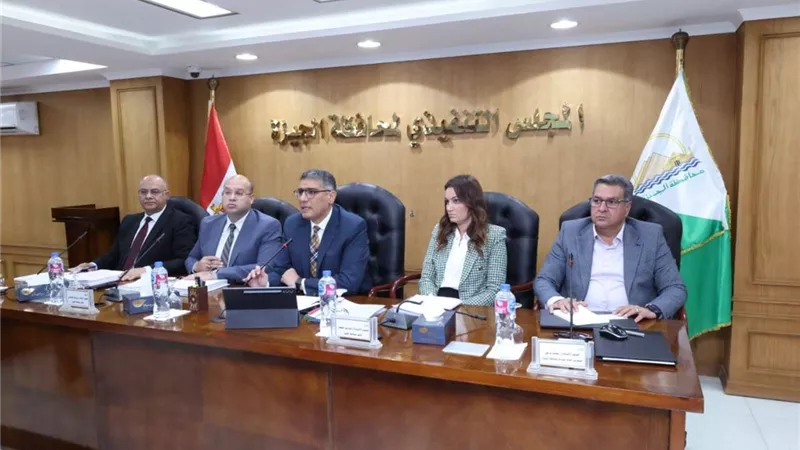 محافظ الجيزة يشدد على رفع كفاءة النظافة وتكثيف حملات الإشغالات