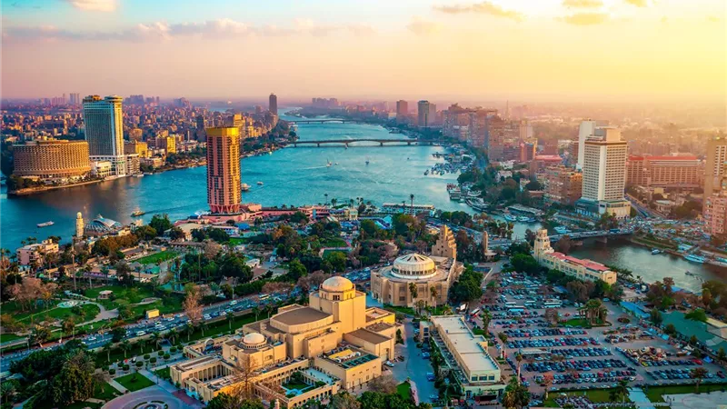 البنك الدولي: توظيف الشباب والنساء قد يزيد اقتصاد مصر 67% خلال 25 عامًا