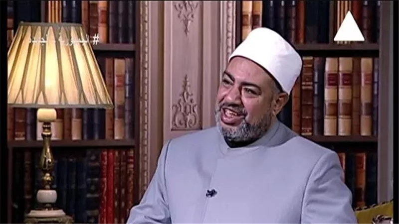 عباس صالح: هذا القلب يحق له الاستفتاء في المسائل الخلافية| فيديو