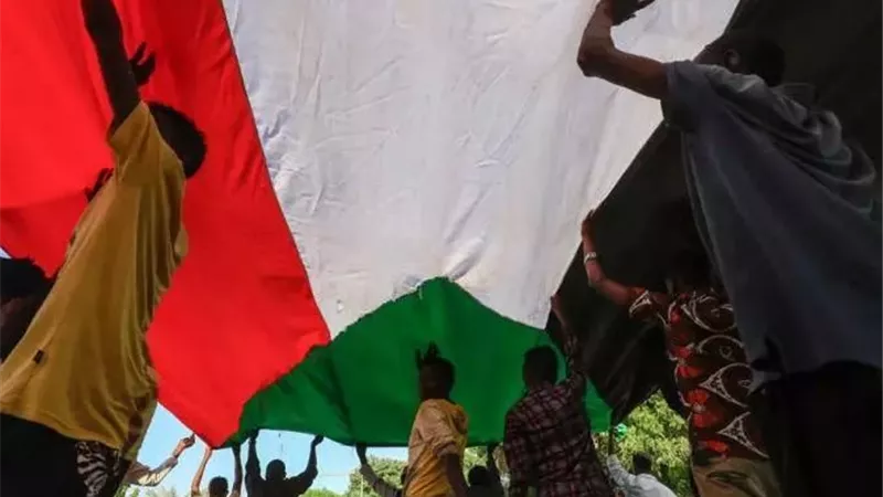 تقرير لـ مركز باستيت: إلى أين يتجه المشهد السوداني؟