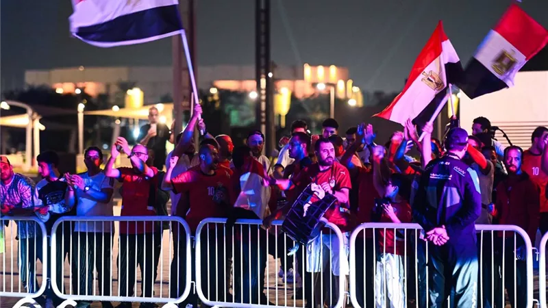 استقبال حافل لمنتخب مصر في الدوحة استعدادًا لكأس العرب|صور 