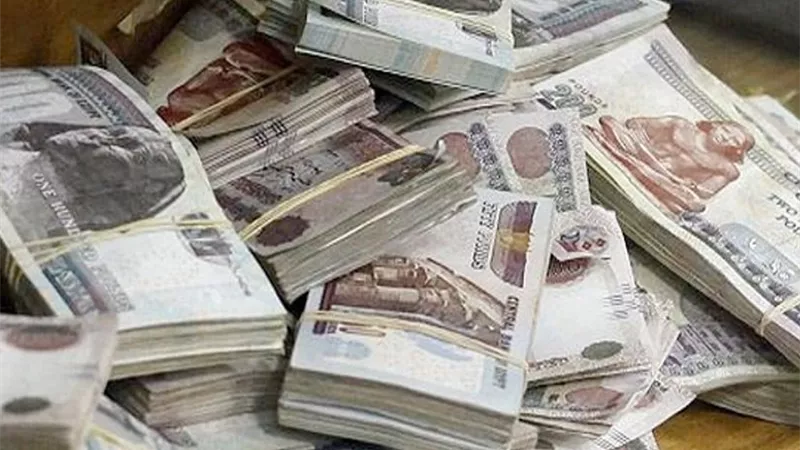 جهود مكثفة لكشف لغز اختفاء 100 ألف جنيه وسلاح مرخص من فيلا موظف بالمعاش 
